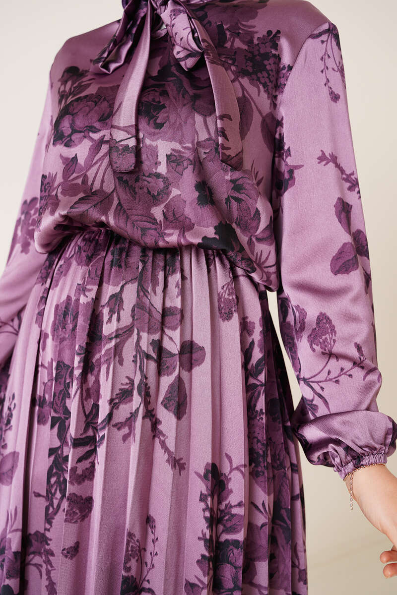 Yakası Kuşaklı Saten Elbise Magenta AY3542