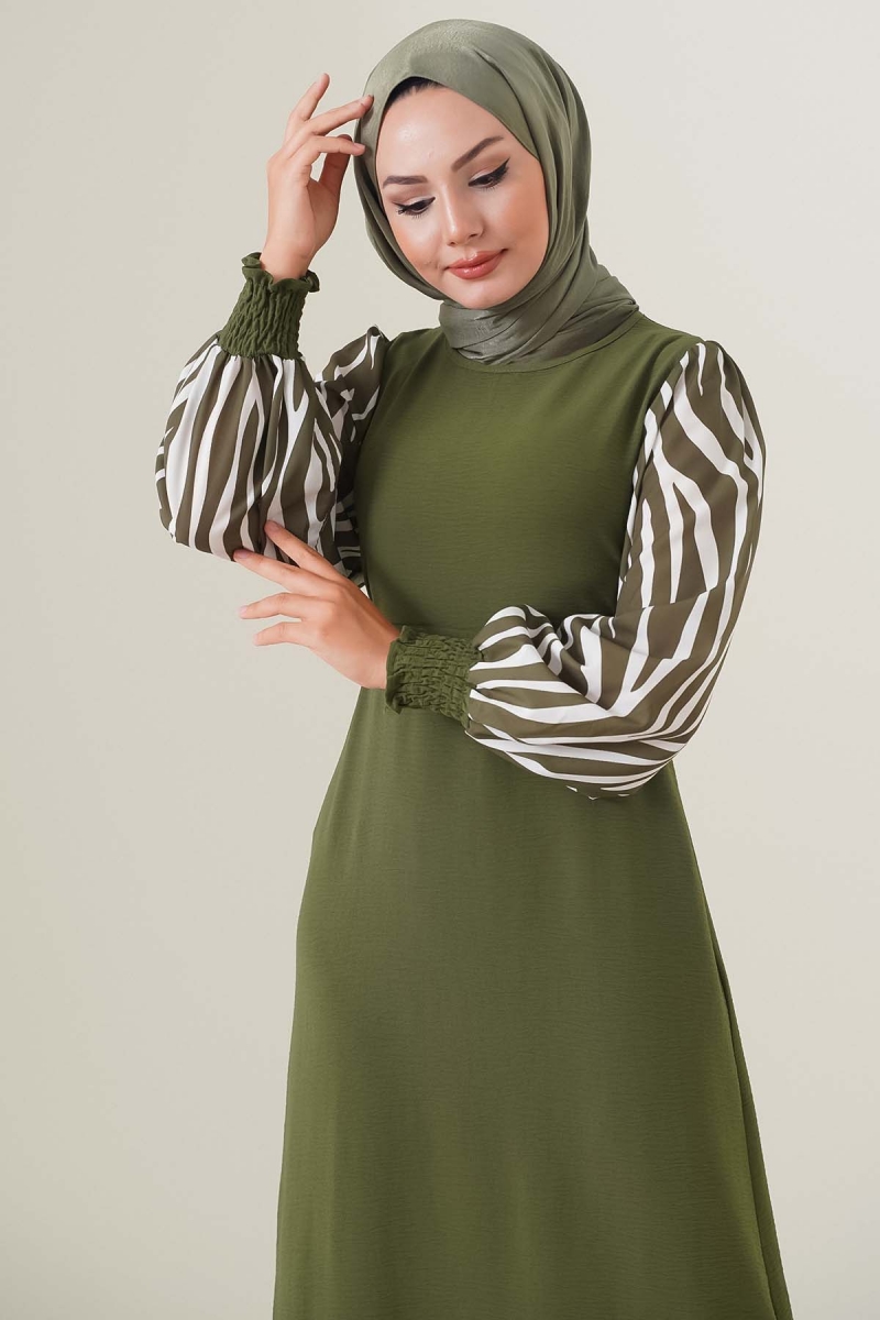 Kolları Zebra Desen Kuşaklı Haki Elbise  AY3648