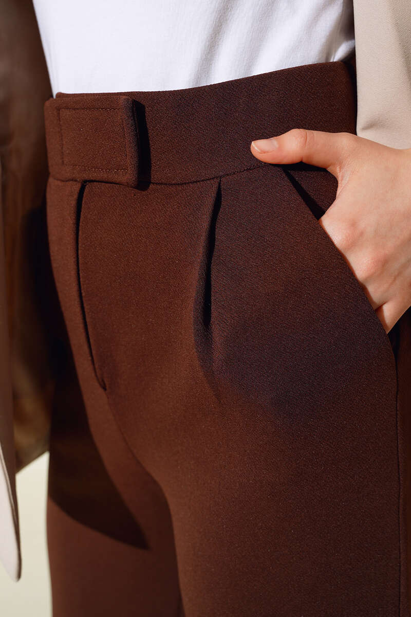 Cırtcırtlı Bol Paça Pantolon Kahve AY4536