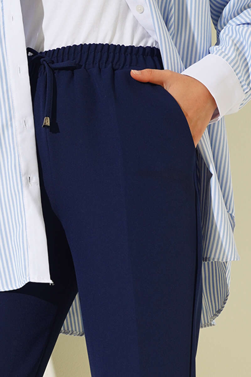 İp Detaylı Beli Lastikli Dar Paça Parlement Pantolon AY4002