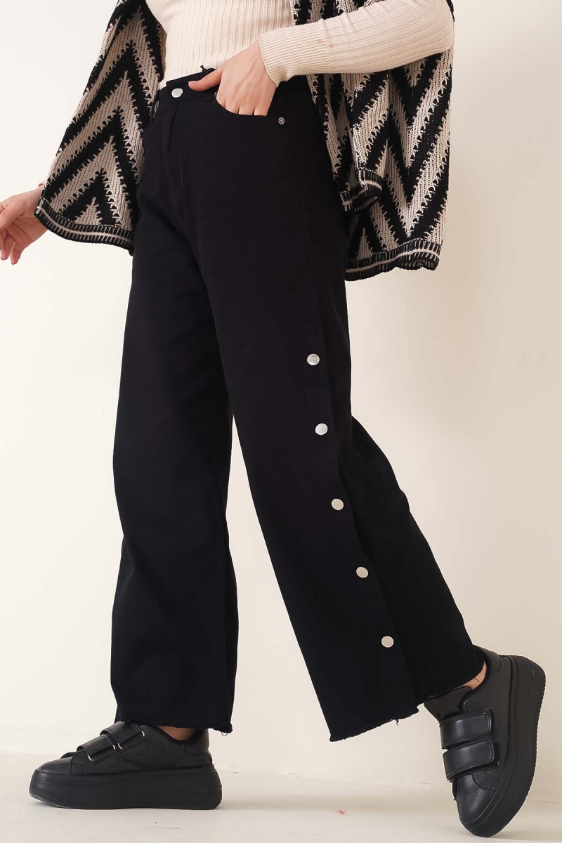 Yanları Çıtçıtlı Püsküllü Siyah Kot Pantolon AY4946