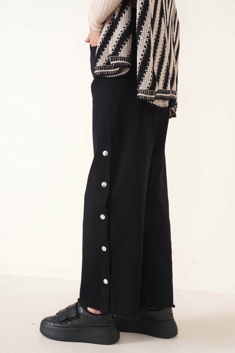 Yanları Çıtçıtlı Püsküllü Siyah Kot Pantolon AY4946