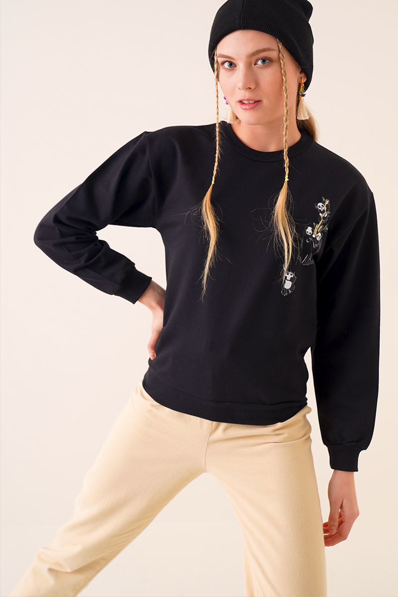 Mini Panda Baskılı Siyah Sweatshirt AY10127