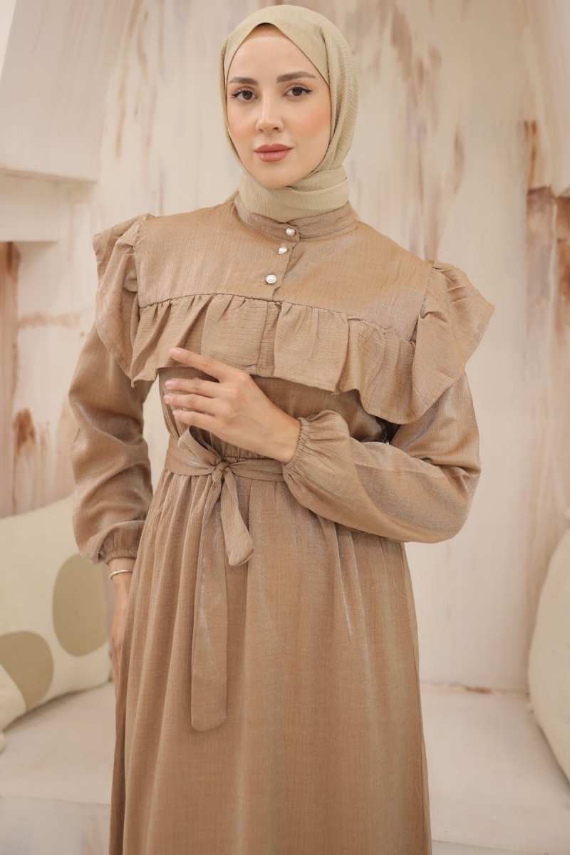 Önü Fırfır Detaylı Düğmeli Elbise Camel AY10267